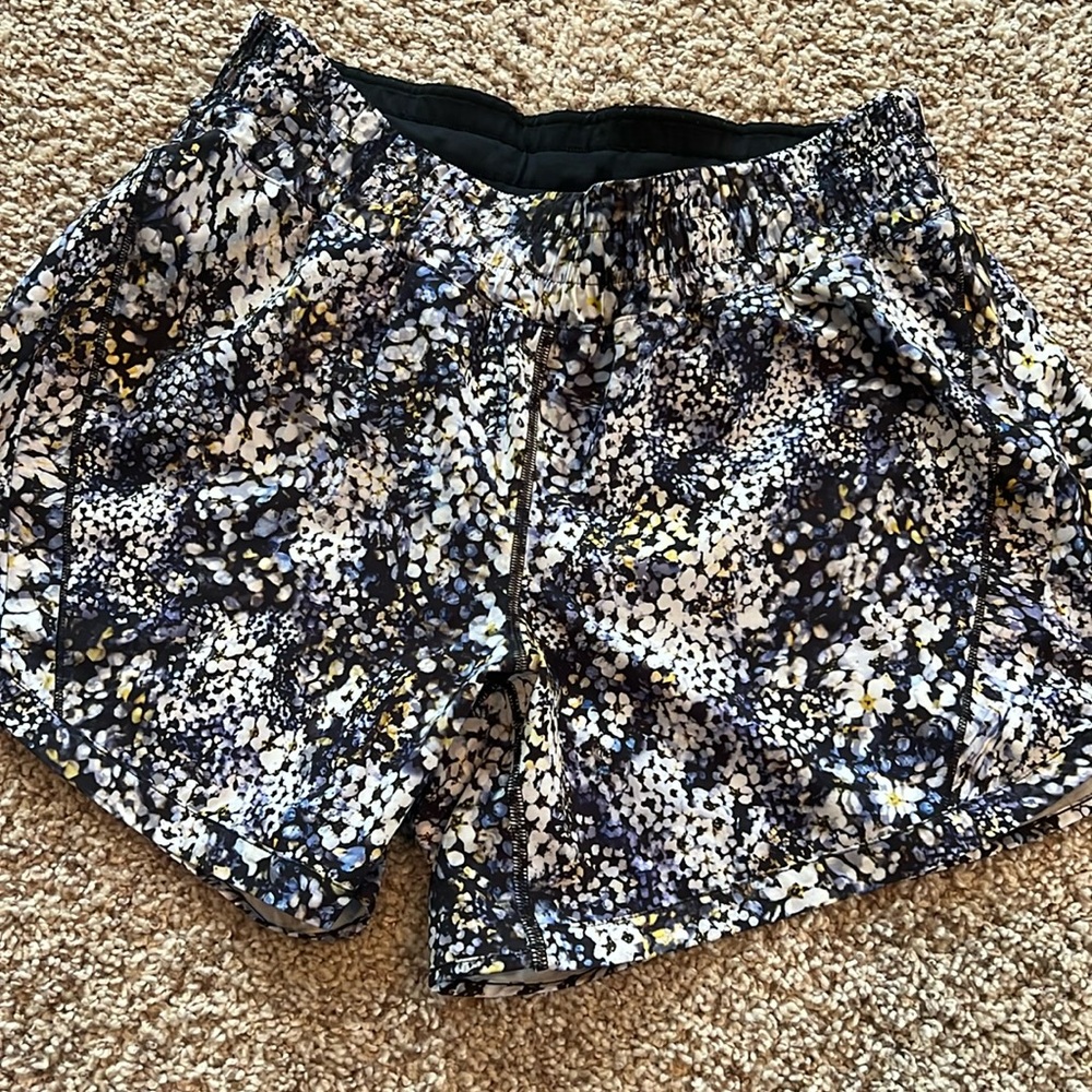 Lululemon track that 5” shorts